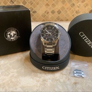 🔻🔻🔻price drop Citizens Eco Drive watch